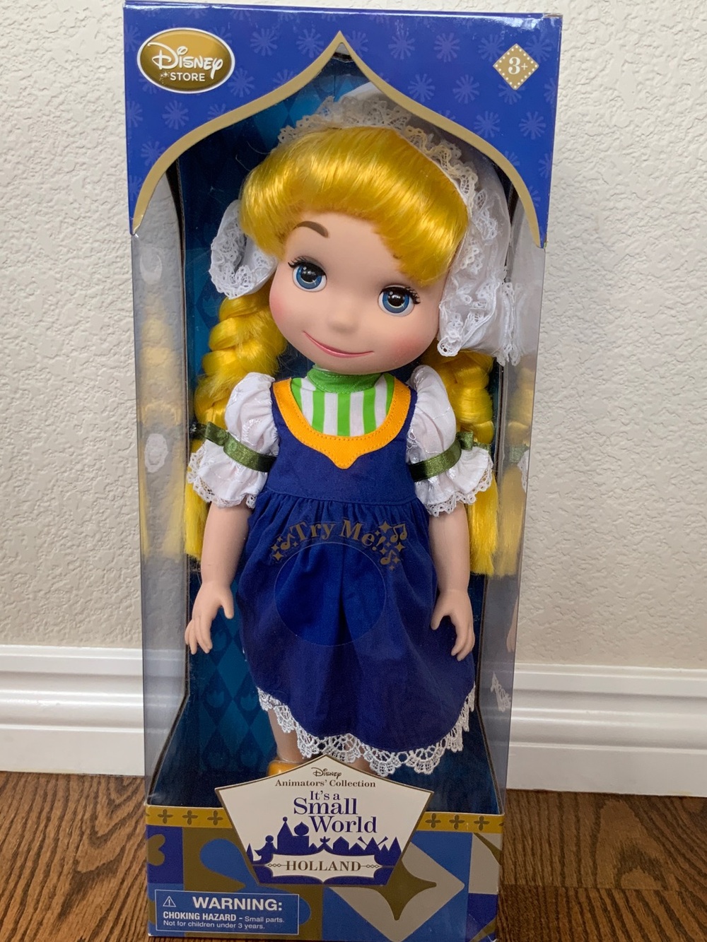 Disney Holland It's a Small World' Animator’s Collection Singing Doll New in Box